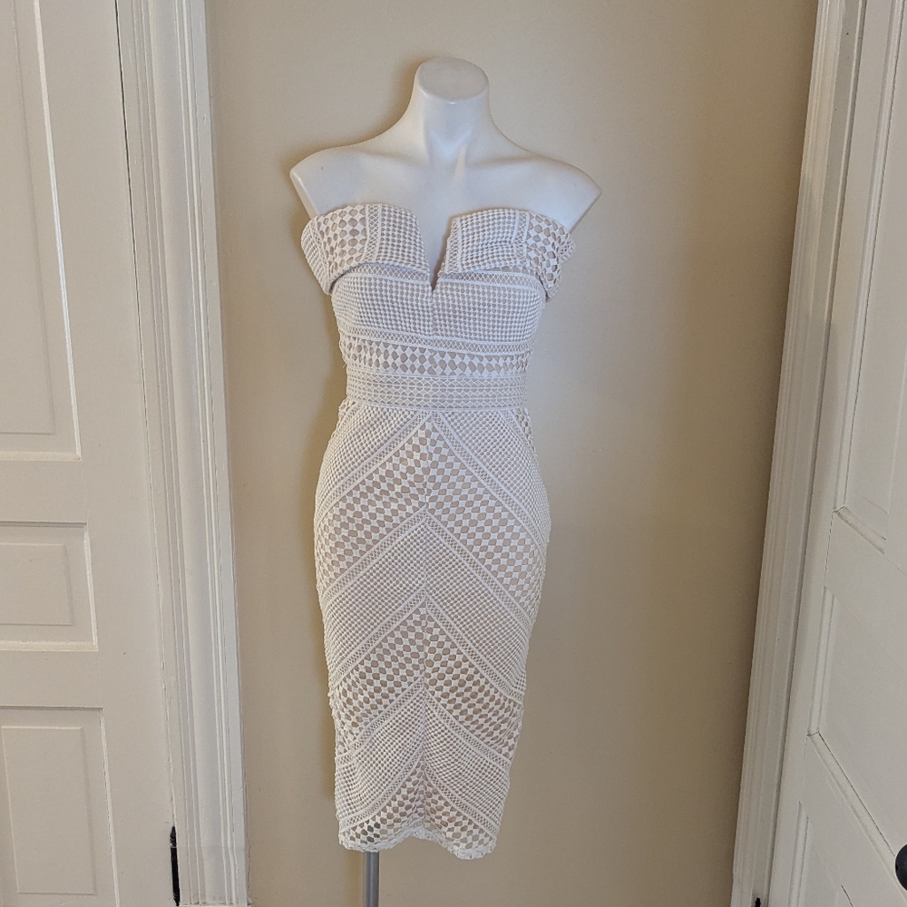 Missguided cream and white crochet off the shoulder midi dress size 4